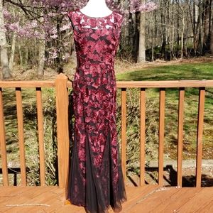Beautiful Burgundy Mother of Bride/ Groom Gown